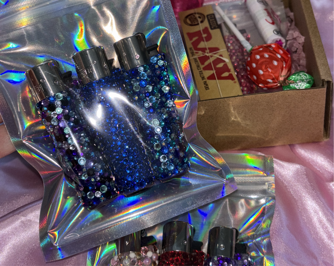 3 lighters; randomly picked