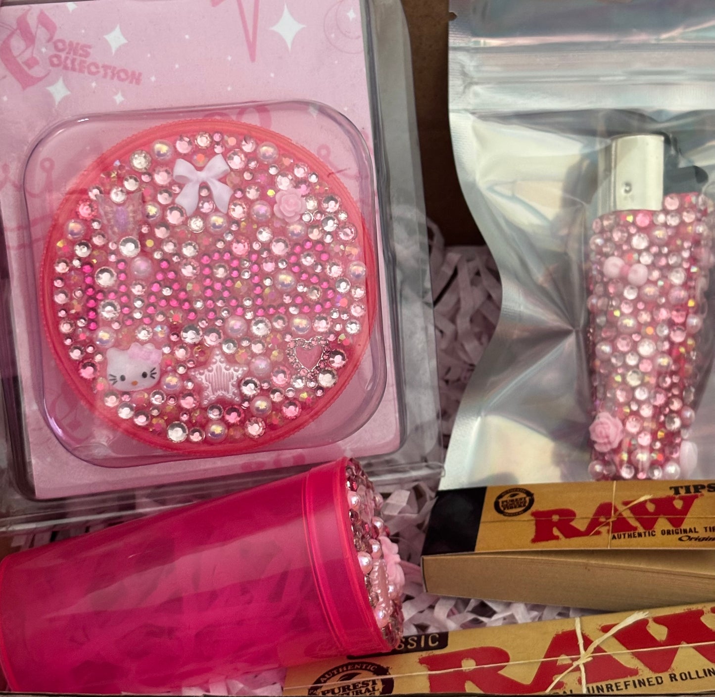 3 piece set; Lighter, Grinder & Pot